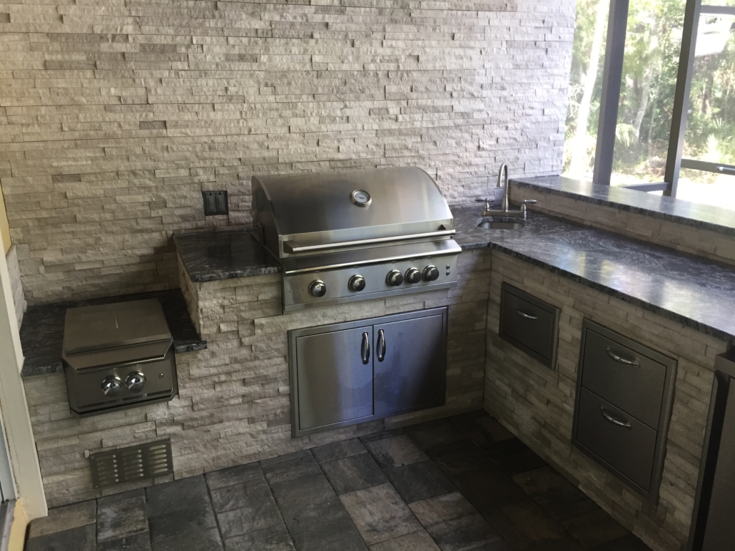 Outdoor Kitchen