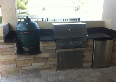 Outdoor Kitchen